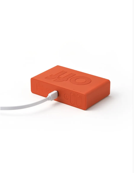 REVEIL FLIP CLASSIC RECHARGEABLE - LEXON