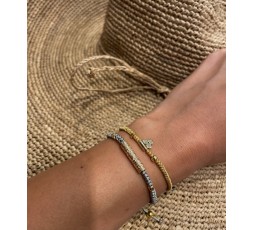 BRACELET TISSE FIL DE SOIE AVEC BRELOQUE - LES FILLES DE COEUR
