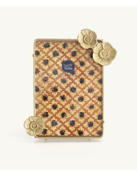 CADRE À POSER FORMAT PORTRAIT - DOING GOODS