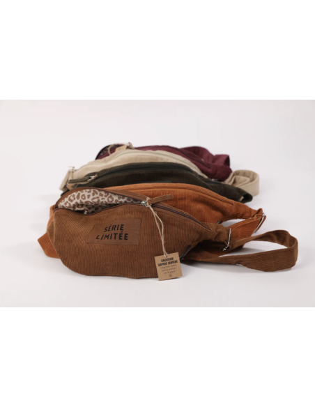 SAC BANANE EN VELOURS VIOLETTE - SOPHIE JANIERE