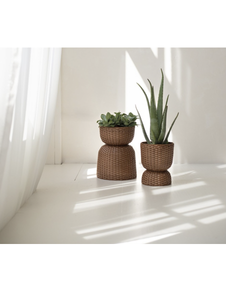 CACHE POT TWIST- HANDED BY