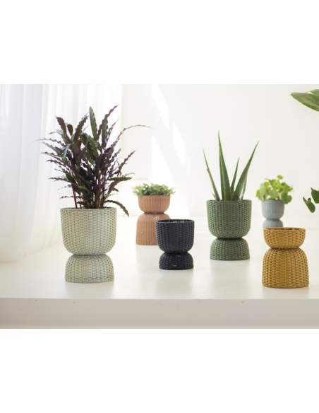 CACHE POT TWIST- HANDED BY