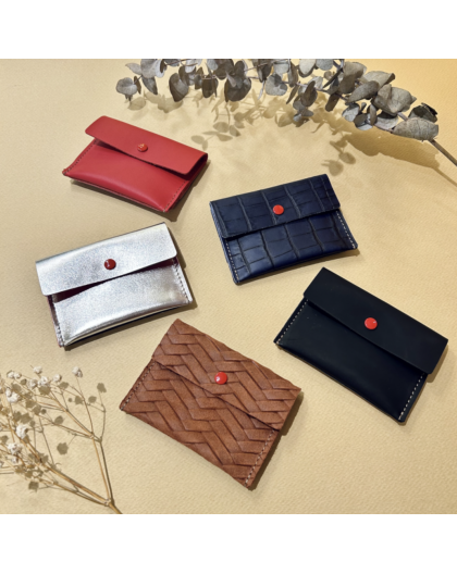 PORTE CARTES EN CUIR AVEC RABAT - BANDIT MANCHOT