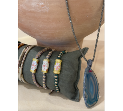 BRACELET PERLES DE BOIS ET GRANDE PERLES EMAILLEE - LES FILLES DE COEUR 