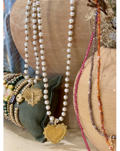 COLLIER PERLES NACREES MEDAILLE COEUR - LES FILLES DE COEUR