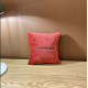 COUSSIN CARRE EN VELOURS  MONTPELLIER - SOPHIE JANIERE