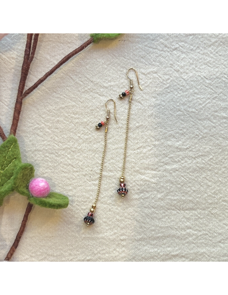 BOUCLES D'OREILLES LONGUES PIERRES ET CHAINE - LES FILLES DE COEUR