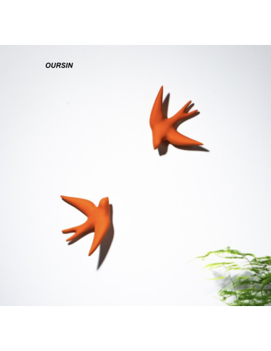 VOLAGE - MONOCHROMIC