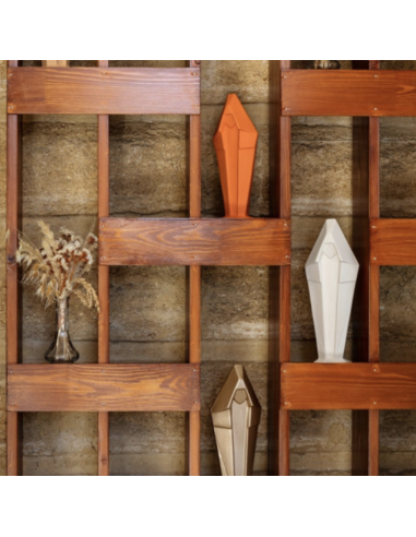 DIVINE - MONOCHROMIC