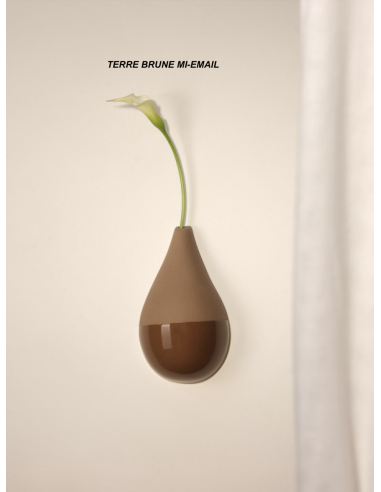 GOUTTE DE TERRE - MONOCHROMIC