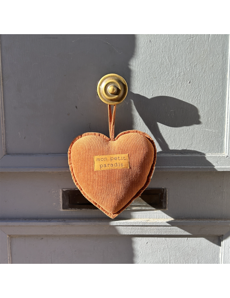COEUR EN VELOURS A SUSPENDRE - SOPHIE JANIERE